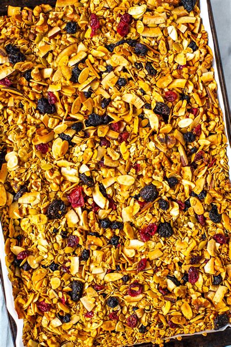 the-best-healthy-homemade-granola-recipe-the-girl image