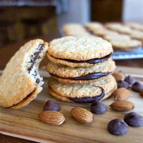 almond-and-chocolate-sandwich-cookies-with-video image