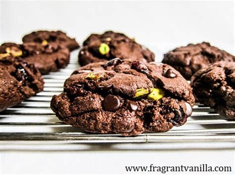 vegan-dark-chocolate-cranberry-pistachio-brownie image