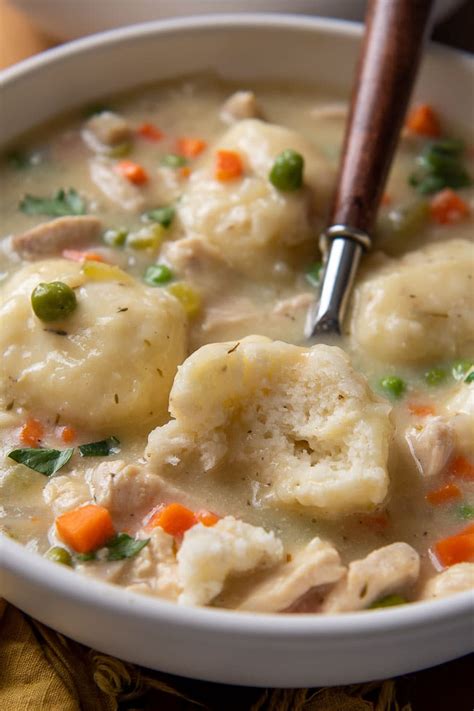 creamy-chicken-and-dumpling-soup-easy image