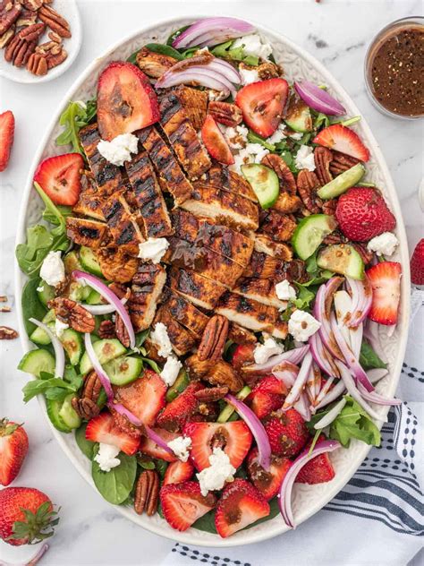grilled-chicken-strawberry-salad-cookin-with-mima image