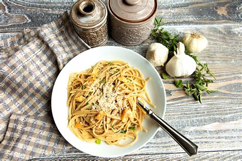 triple-garlic-pasta-italian-food-forever image