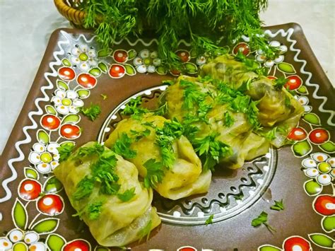 ukrainian-cabbage-rolls-with-mushrooms-ukrainian image