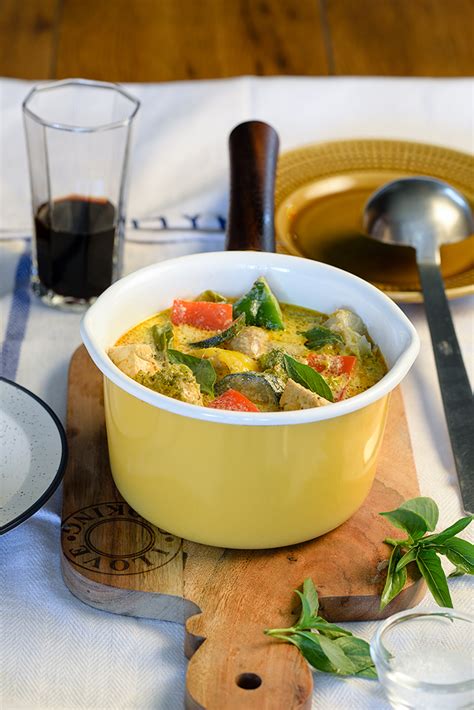 thai-veg-green-curry-vegetarian-thai-green-curry image