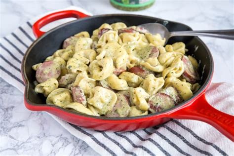 creamy-pesto-tortellini-recipe-food-fanatic image