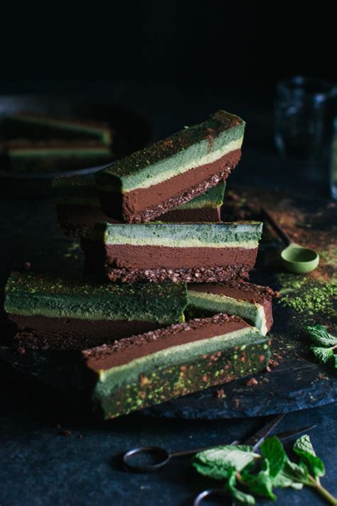 chocolate-superfood-matcha-mint-slice-the-kitchen image