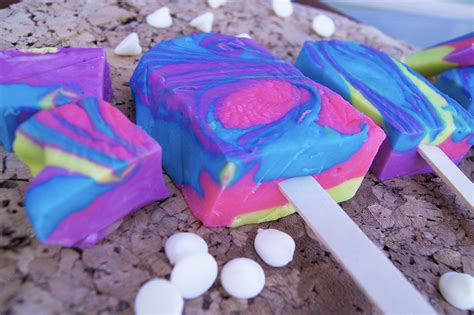 these-2-ingredient-rainbow-fudge-pops-will-brighten-your-day image