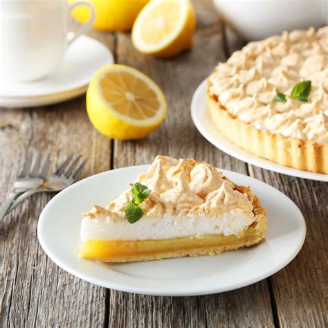 frozen-lemon-meringue-cake-chatelaine image