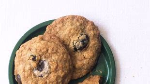 chocolate-chip-oatmeal-cookies-with-dried-cherries image
