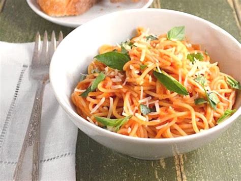 pasta-with-a-light-tomato-cream-sauce-honest image