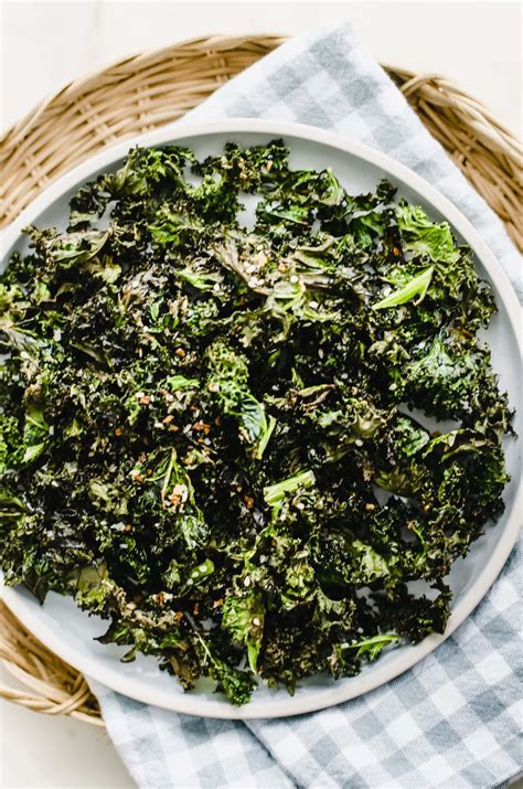 crispy-kale-chips-with-everything-bagel-seasoning image