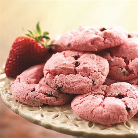 strawberry-angel-cookies-smuckers image