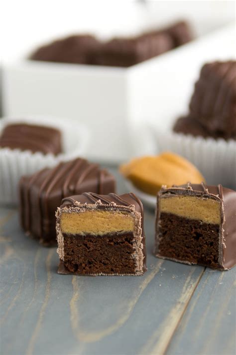 peanut-butter-cup-brownie-bites image