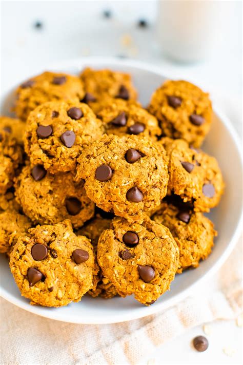 oatmeal-pumpkin-cookies-vegan-eating-bird-food image