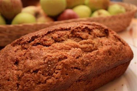 apple-walnut-bread-is-delicious-and-easy-to-make image