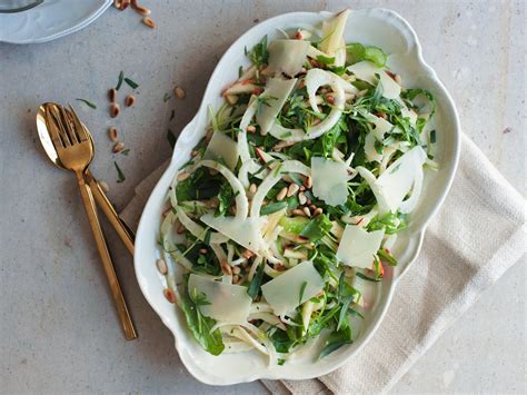 fennel-arugula-and-apple-salad-recipe-kitchen-stories image