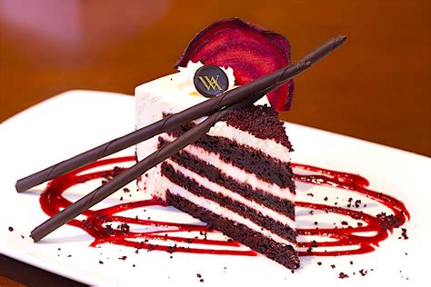 the-waldorf-astoria-red-velvet-cake-the-food-dictator image