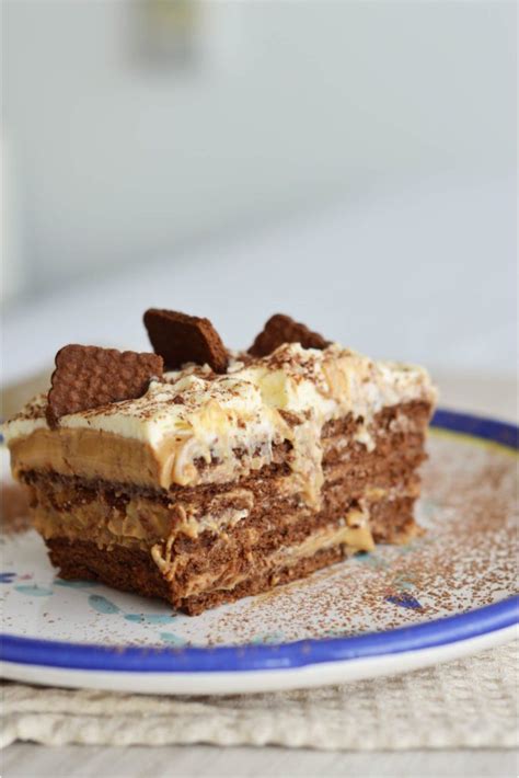 chocotorta-traditional-argentinian-recipe-196-flavors image