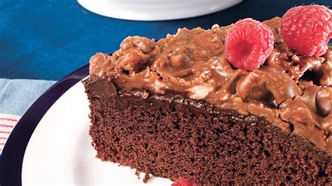 chocolate-cake-with-ganache-and-praline-topping image