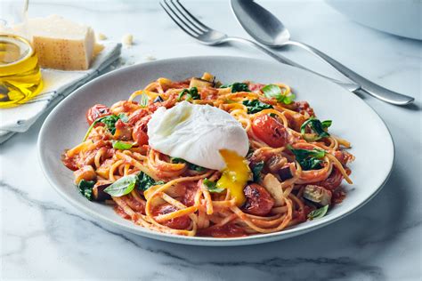 linguine-with-roasted-cherry-tomatoes-spinach-and image