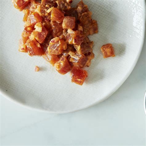 best-spicy-tuna-tartare-recipe-how-to-make-sriracha image