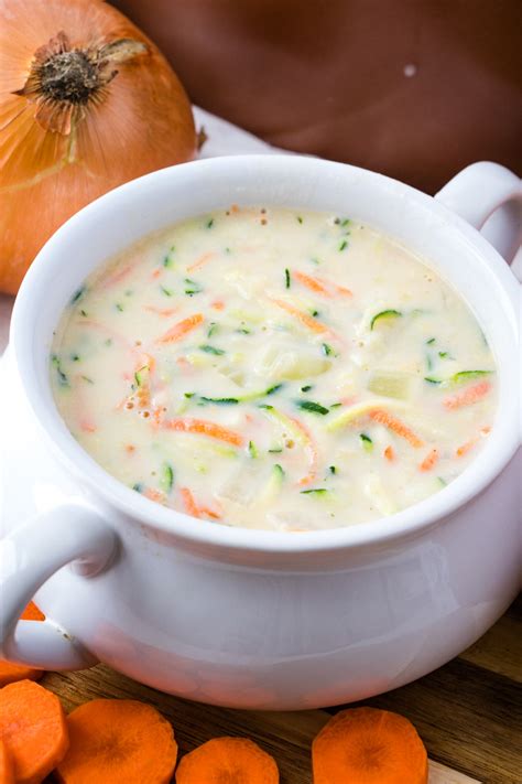 creamy-zucchini-and-carrot-soup-recipe-hot-eats image