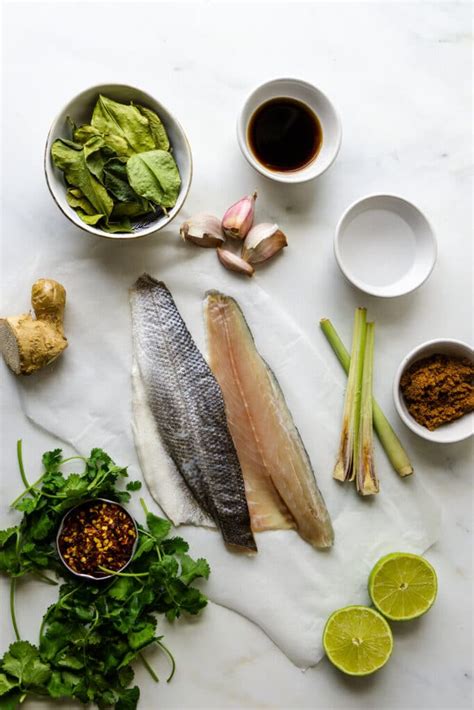 oven-baked-lemongrass-sea-bass-recipe-et-food-voyage image
