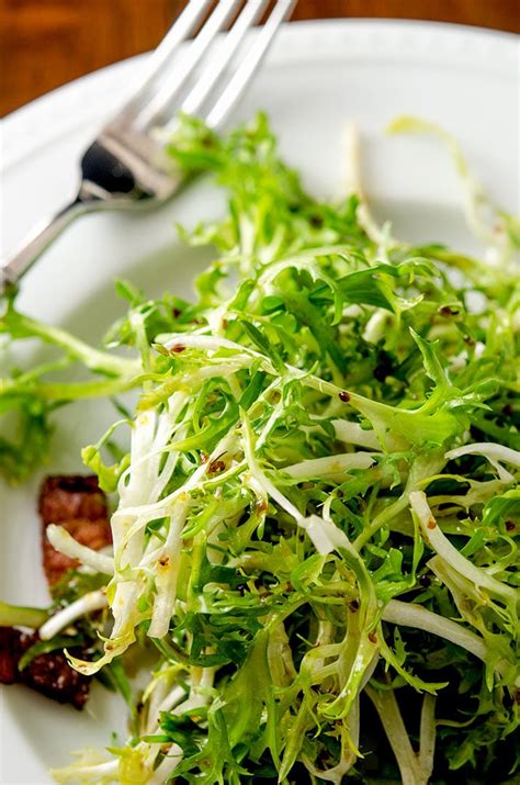 traditional-french-frisee-salad-recipe-id-rather-be-a-chef image