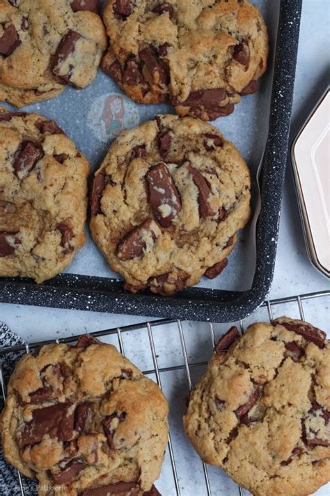 vegan-chocolate-chip-cookies-janes-patisserie image