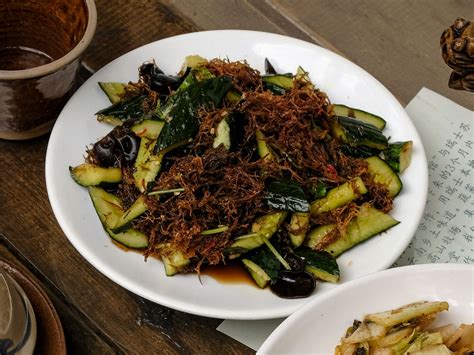 mushroom-and-cucumber-salad-liang-ban-huanggua image