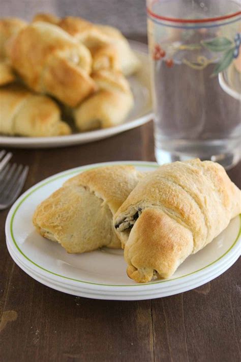chicken-crescent-rolls-easy-weeknight-meal image