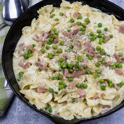 creamy-ham-and-pea-pasta-recipe-everyday-eileen image