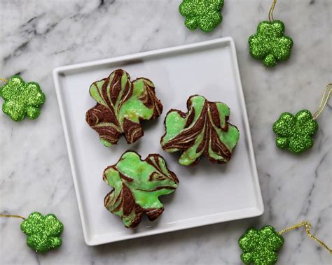 delicious-mint-swirl-shamrock-brownies-recipe-for-st image
