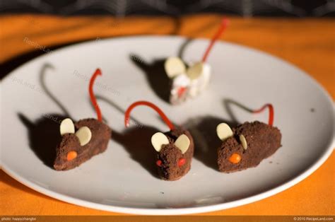 halloween-chocolate-mice image