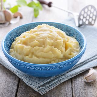 mashed-turnips-with-roasted-garlic-bigovencom image