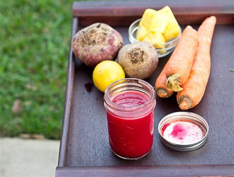 the-early-riser-beet-pineapple-carrot-and-lemon-juice image