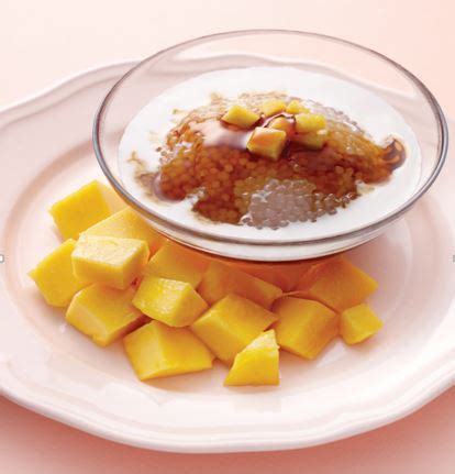 mango-sago-with-gula-melaka-kara-santan image