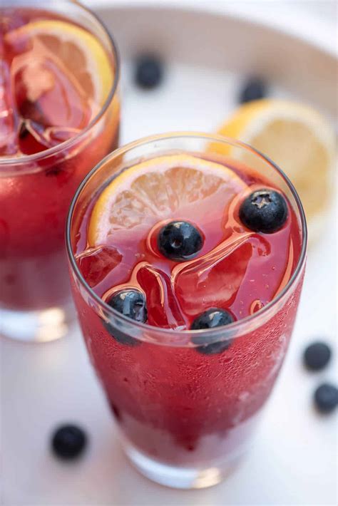 summer-berry-lemonade-valeries-kitchen image
