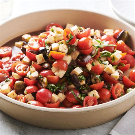 15-minute-tomato-mozzarella-and-basil-salad image