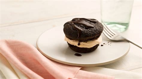 espresso-filled-mini-cakes-recipe-hersheyland image