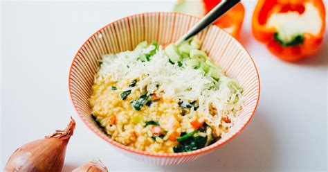 gorgonzola-risotto-with-bell-pepper-and-green-onions image