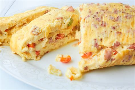 bacon-omelette-roll-with-salsa-tasty-and-quick-meal image