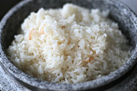 coconut-rice-recipe-only-4-ingredients-the image