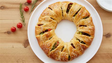 veggie-stuffed-holiday-crescent-wreath image