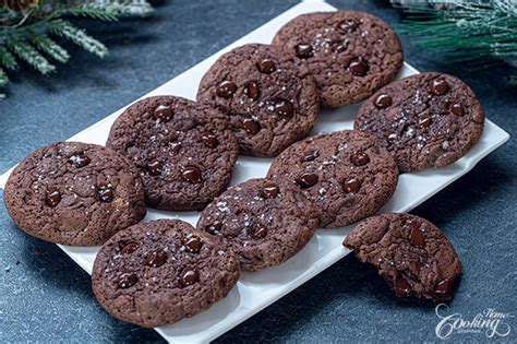 double-chocolate-rum-cookies-christmas-chocolate image