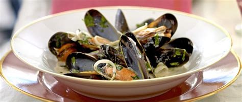 mussels-with-cider-cream-recipe-olivemagazine image