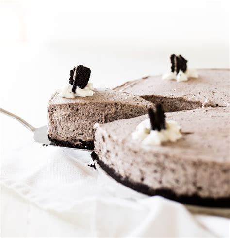 no-bake-cookies-and-cream-cheesecake-spoonful-of image