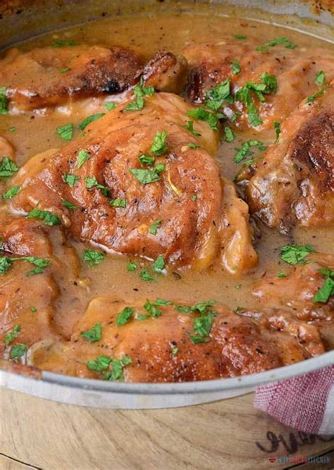 easy-creamy-smothered-chicken-and-gravy image