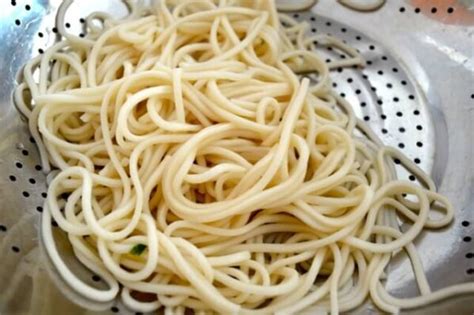 cold-sesame-noodles-an-old-chinese-favorite-the image
