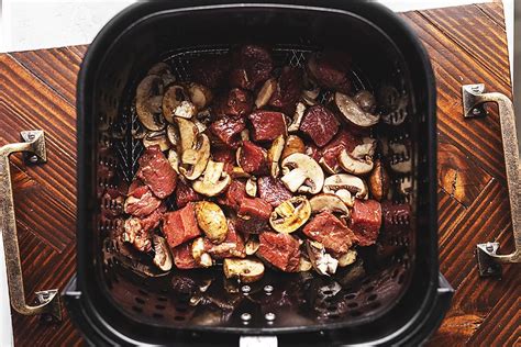 air-fryer-steak-bites-and-mushrooms-low-carb-with image